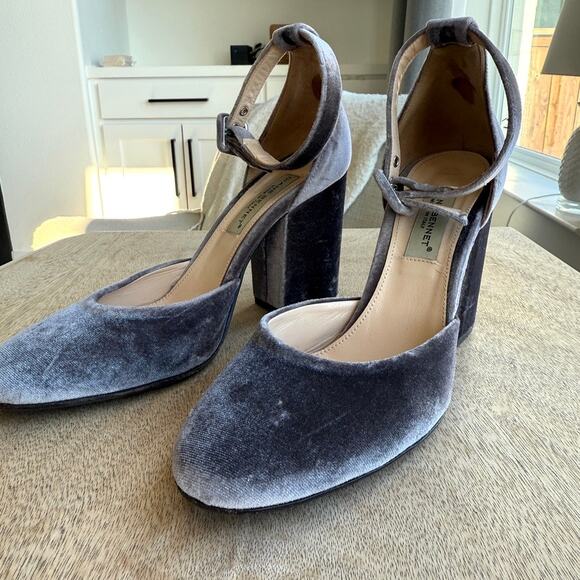 Diane Bennet Velvet Block Heel Ankle Strap Pumps Taupe 3.5" Made in Italy 38 - Picture 7 of 9